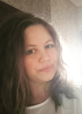 Лилия, 36, Россия, Апастово