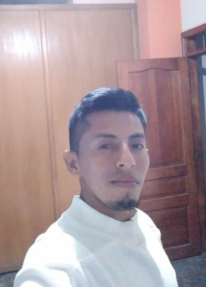 Lino Raul, 20, República del Ecuador, Santo Domingo de los Colorados