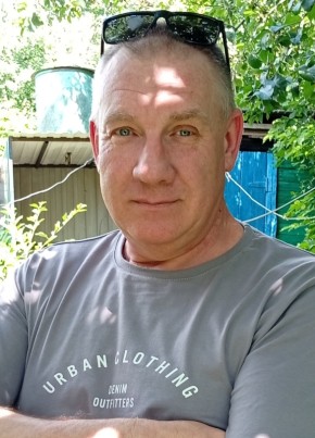 Валерий из Коренево 53 года