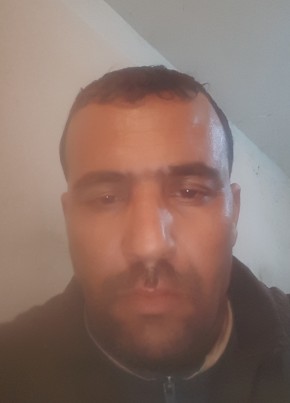 Mohamed, 46, People’s Democratic Republic of Algeria, Algiers