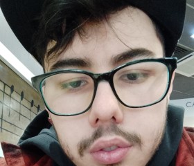 Dav, 18, Rome