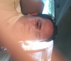 Wandaa, 31, Singaraja