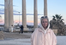 Elena, 52 - Just Me