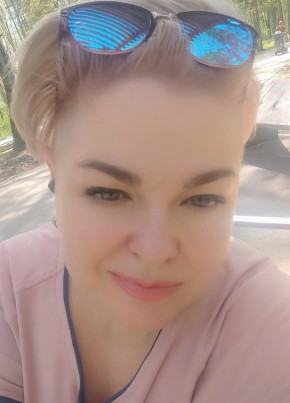 Лана из Тюмени 52 года