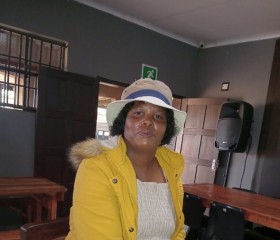 Phindile, 42, Middelburg (Mpumalanga)