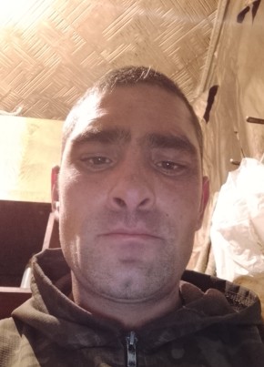 Виталя Яровиков из Белогорск (Амурской обл.) 31 год