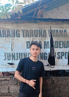 Bobi Artawan, 26, Indonesia, Singaraja