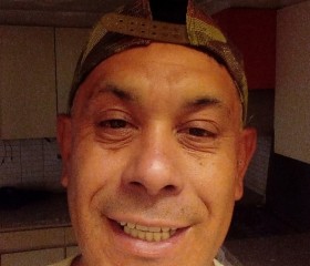 Gustavo, 43, Mendoza