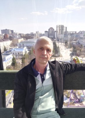 Александр из Тюмени 49 лет