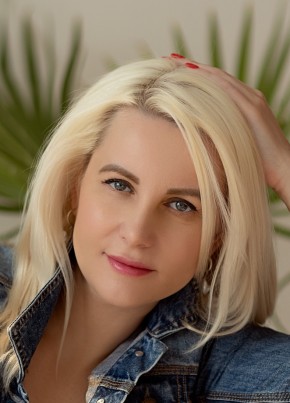 Nat, 45, Russia, Moscow