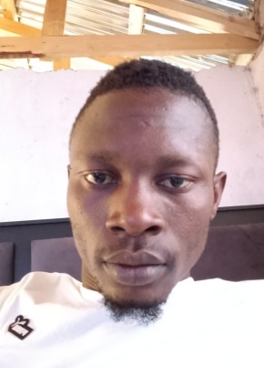 Ritshidze Ndou из Louis Trichardt 25 лет