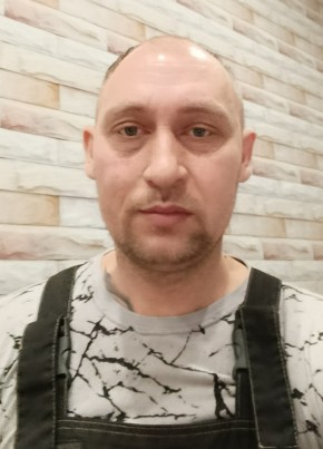 Александр из Михнево 39 лет