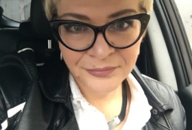 Anna, 53 - Just Me