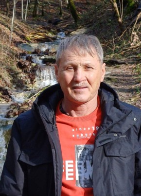 Антон, 52, Россия, Геленджик