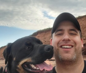 Josh, 37, Charlottetown