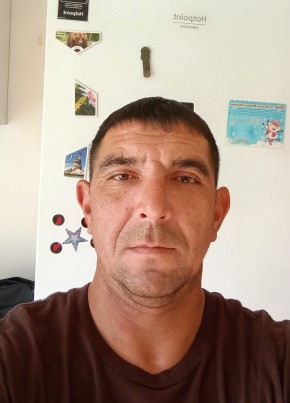 Роман из Охи 46 лет