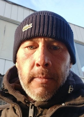 Роман из Соликамска 39 лет