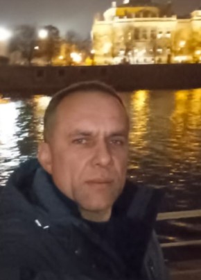Serhii из Praha 45 лет