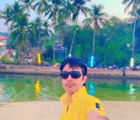 GopZ, 32, Mumbai