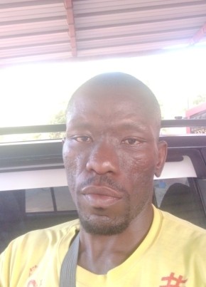 Raymond, 36, Burkina Faso, Gaoua