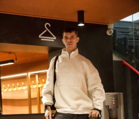 Viktor, 28, Moscow