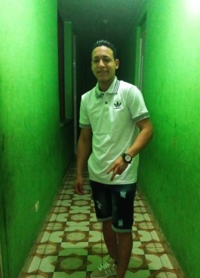 Alejandro из Lima 24 года
