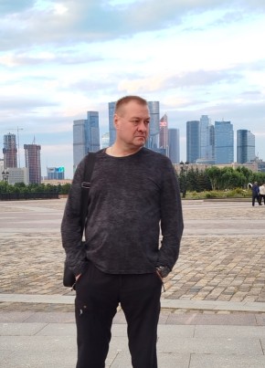 Михаил из Москвы 53 года