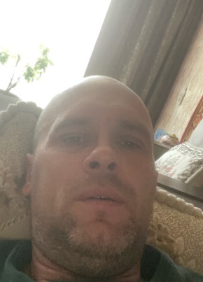 Дмитрий из Хвалынска 42 года