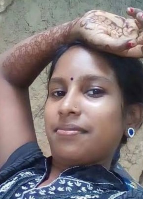 Latha, 28, India, Dharmapuri