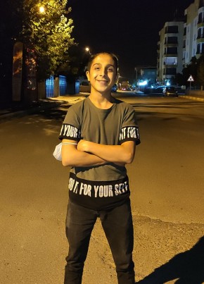 Ali, 22, Türkiye Cumhuriyeti, Adıyaman