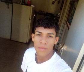 Alfredo, 21, Valencia