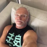 philips, 62  , Garden City (State of New York)