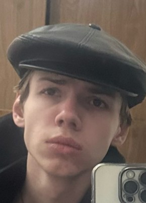 Арсений из Суздали 19 лет