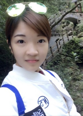 大姐姐, 33, 中华人民共和国, 梧州市