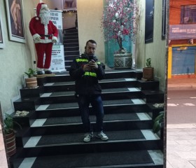 Carlos Torres, 33, Bogota