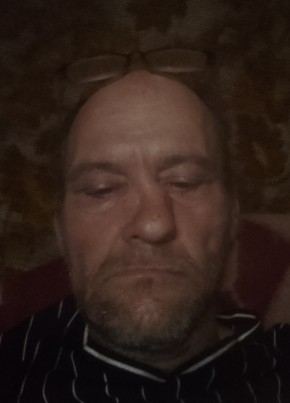 Роман из Партизанска 48 лет
