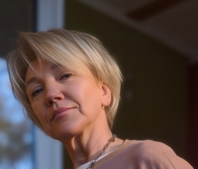 Zana Mila, 56, Belgrade