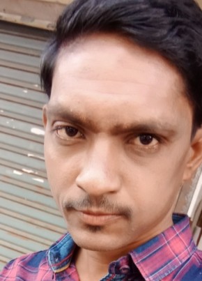 RADHE MAKWANA, 24, India, Bhavnagar