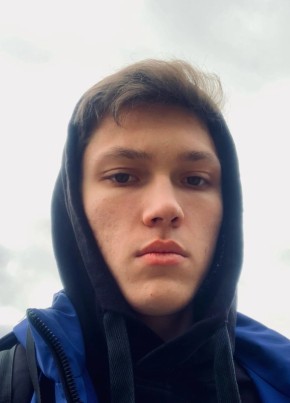 Maksim из Перми 22 года