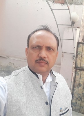 Ravi Kumar из Delhi 36 лет