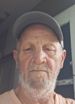 David Oliver из Hinesville 58 лет