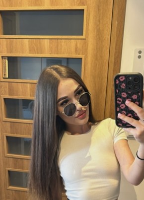 Anastasiia из Wrocław 23 года