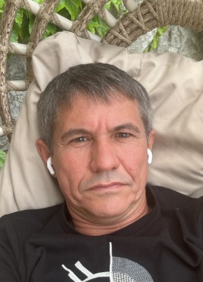 Сергей из Мегиона 48 лет