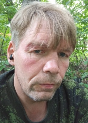 Александр из Климовска 18 лет