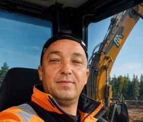 Evgeniy, 45, Uvat