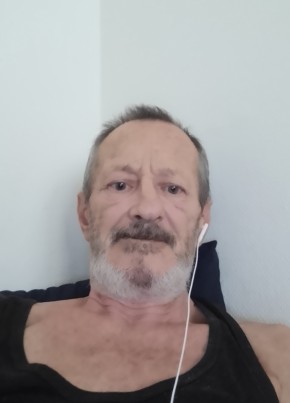 Владислав из Tilburg 64 года