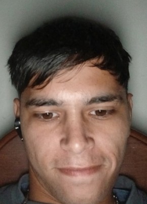 Hj из Nueve de Julio 18 лет