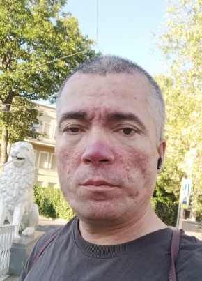 Низомжон из Ярославли 40 лет