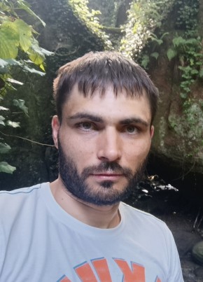 Павел из Курска 34 года