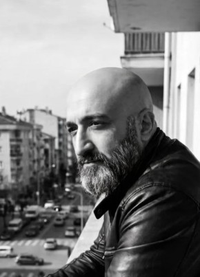 Artur из Москвы 47 лет